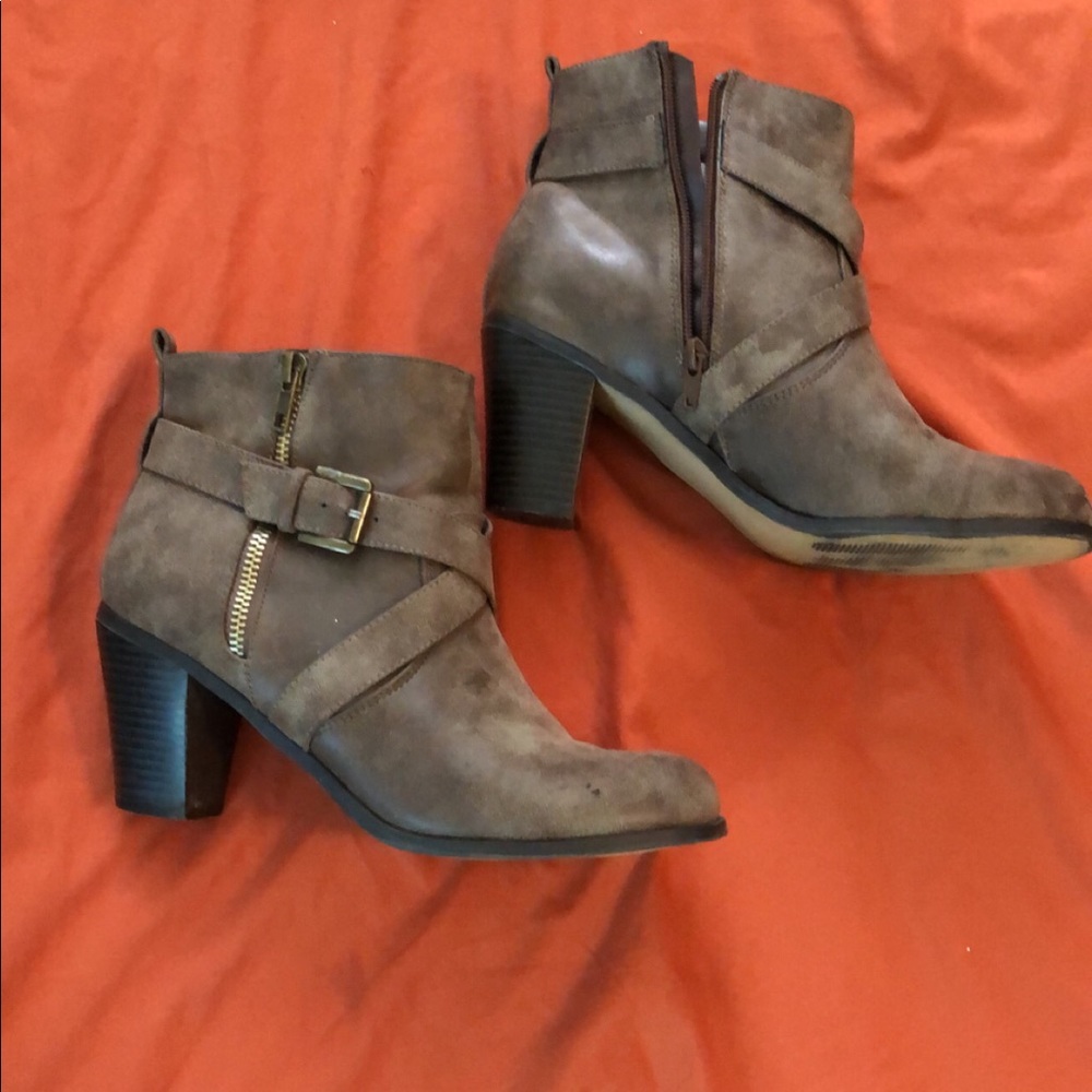 Women’s booties